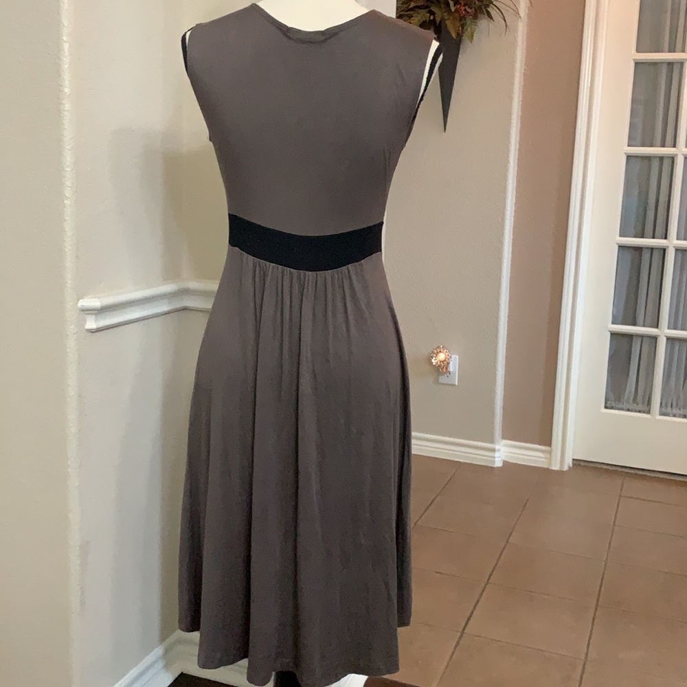 Soprano Tan And Black Color Block Sleeveless Dres… - image 2